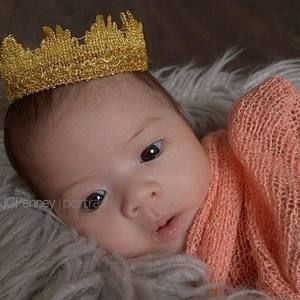 Meet your Posher, Maria gloria patria